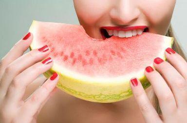 吃二甲酸瓜会不会脚肿,二甲酸瓜食用与脚肿风险解析