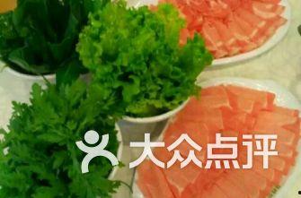 塔山公园吃瓜,畅享清凉时光