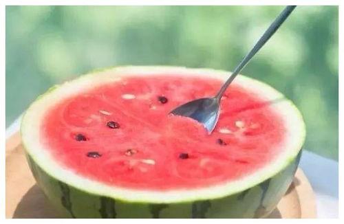 最喜欢的吃瓜方式,我最爱的吃瓜姿势与技巧