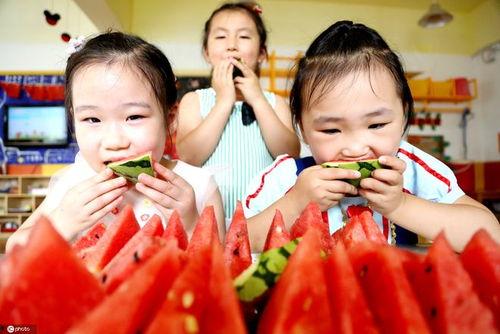 吃瓜能有多开心,揭秘吃瓜带来的无尽喜悦