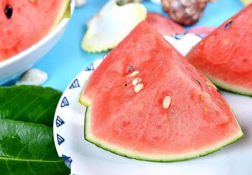 心心吃瓜,揭秘娱乐圈那些不为人知的幕后故事