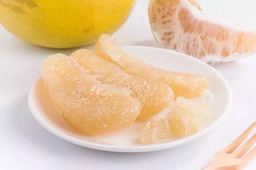 吃瓜少女小柚子