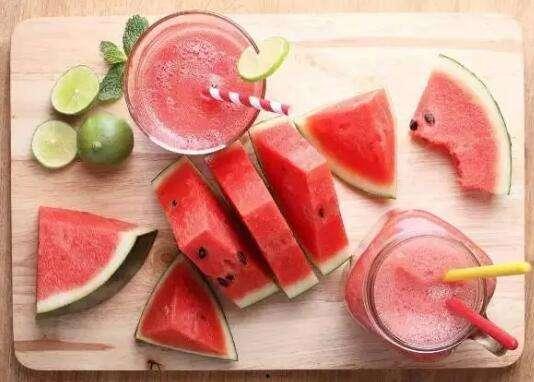 落阳吃瓜,揭秘瓜农的甜蜜生活