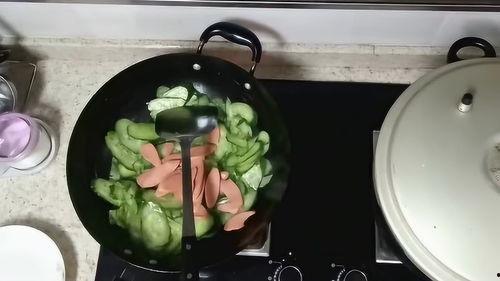 古代美食吃瓜视频,穿越时空的吃瓜之旅  第2张