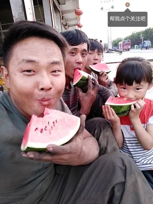 老公老吃瓜,揭秘老公的“吃瓜”之谜  第1张