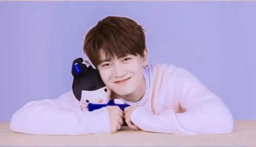 任嘉伦某日常吃瓜